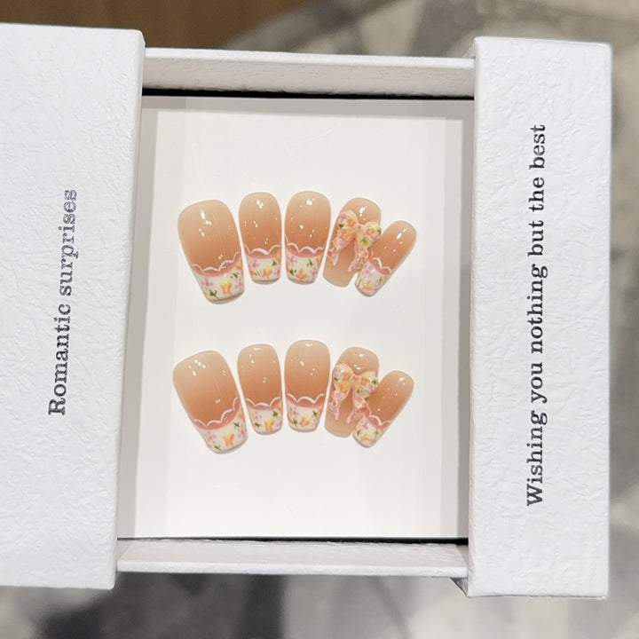 Artificial nail tips with romantic flower designs Kalsten