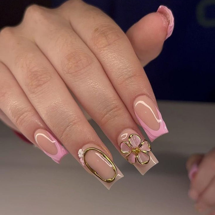 Exclusive Nail Art with Flower Accents Kalsten