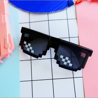 Pixelated Fashion Sunglasses Kalsten