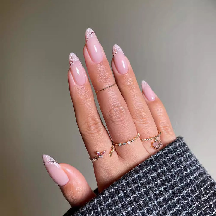 Elegant and artistically designed art nails Kalsten