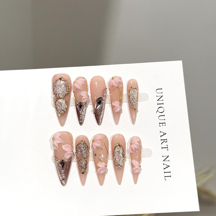 Elegant Floral-Embellished Press-On Nail Art Set