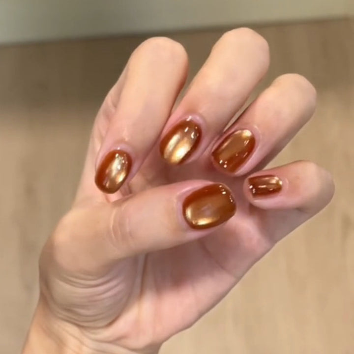 Artificial nails with elegant shine Kalsten