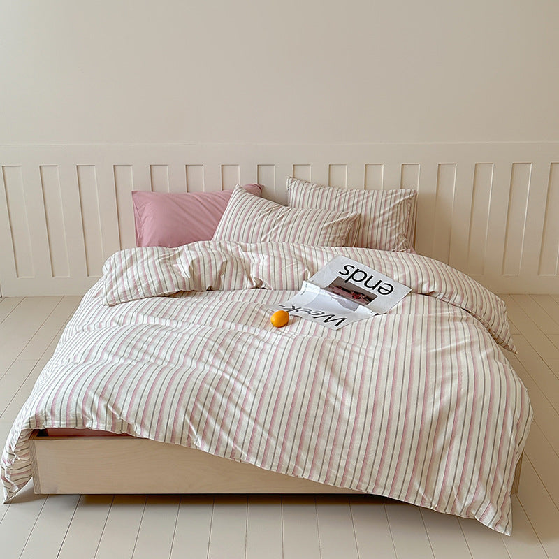 Striped cotton bedding set with duvet cover and pillowcases