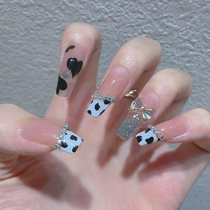 Decorative Floral Press-On Nail Art Set Kalsten