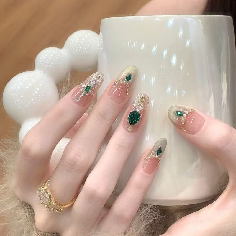 Decorative Gem-Embellished Press-On Nail Set Kalsten