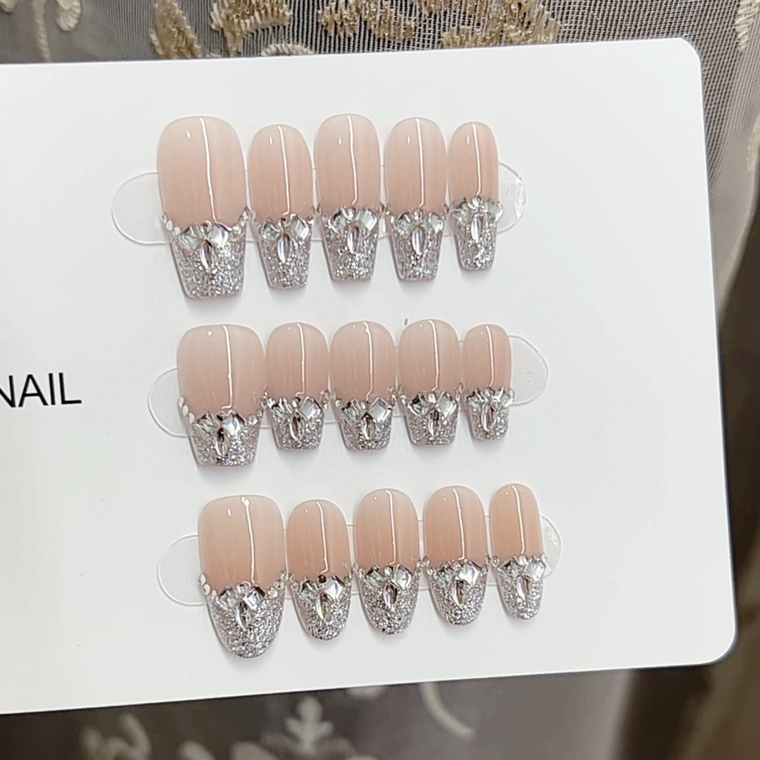 Elaborate Press-On Nail Set Kalsten