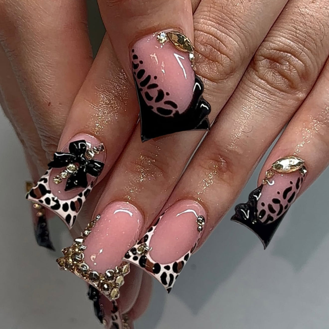 Glamorous Artificial Nails Kalsten