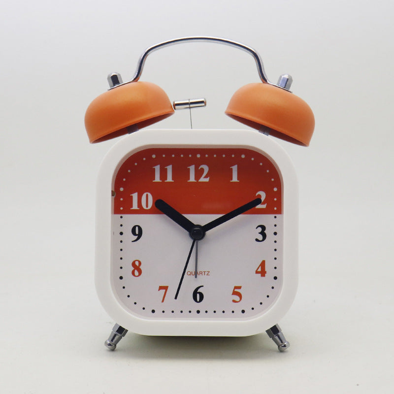Quarz Alarm Clock in Modern Retro Style Kalsten