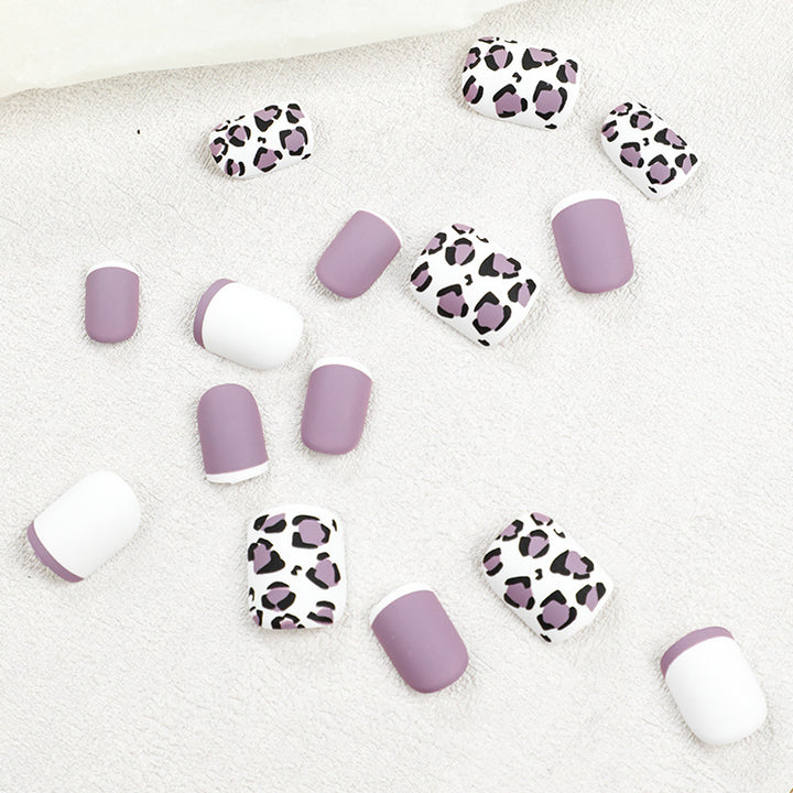 Glamorous nail art with elegant leopard patterns and gradient Kalsten