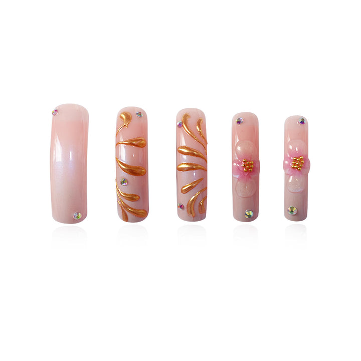 Luxury Gold-Accented Press-On Nail Art Kalsten