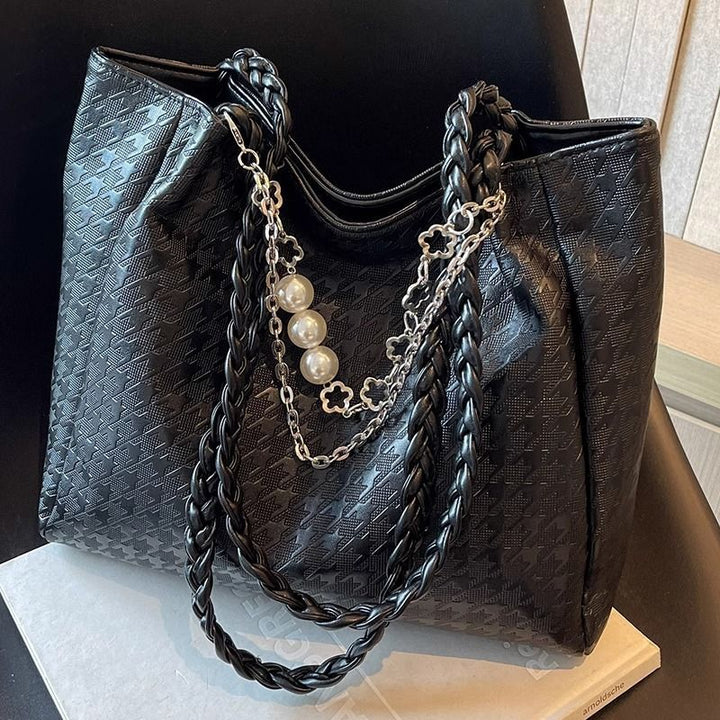 Luxurious Textured Handbag Kalsten