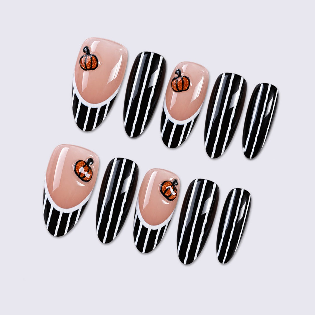 Nail art set with elegant zebra designs and creative accents Kalsten