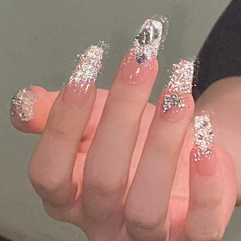 Sparkling nail art with 3D applications Kalsten