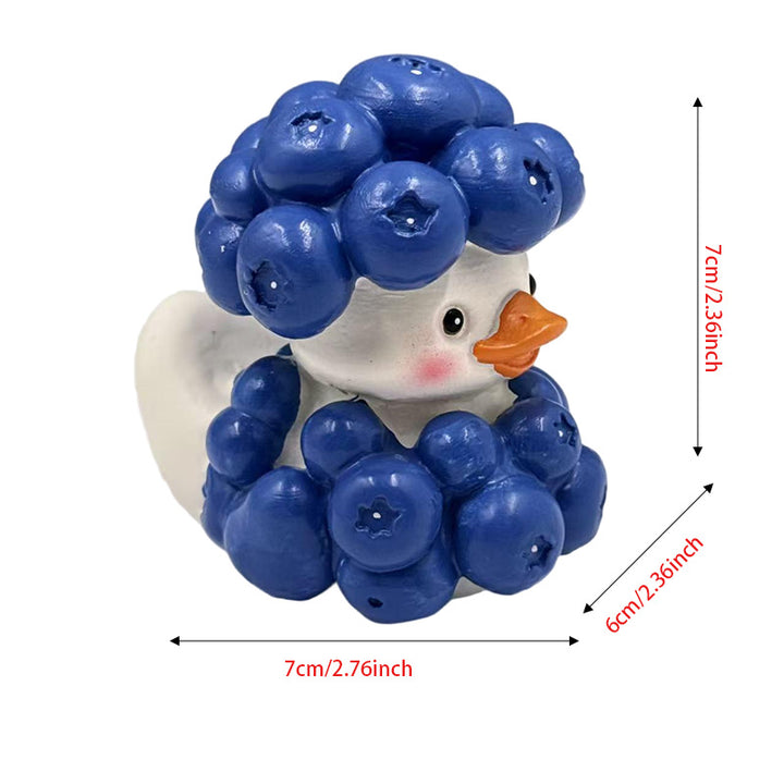 Funny rubber duck with berry pot cut Kalsten