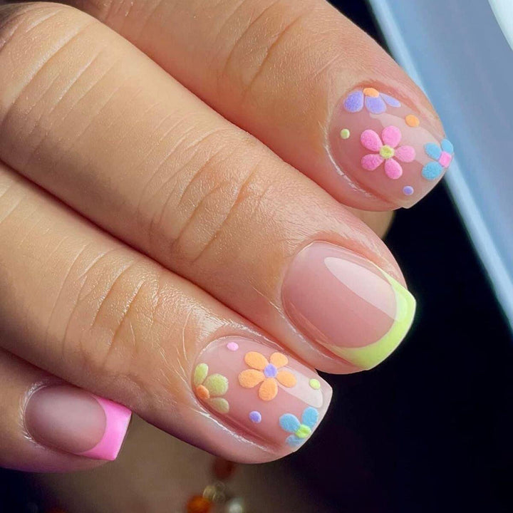 Artificial nails with colorful floral pattern Kalsten