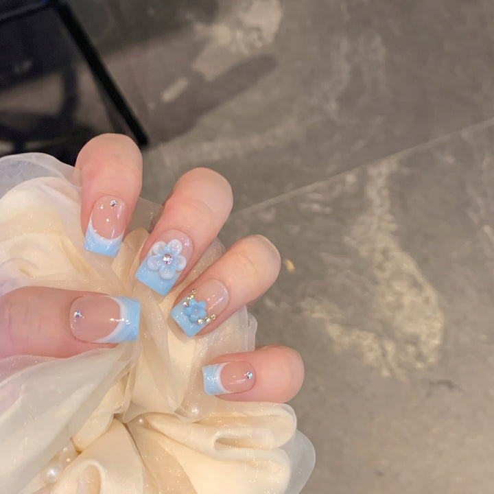 Floral Fantasy Press-On Nail Art Set Kalsten