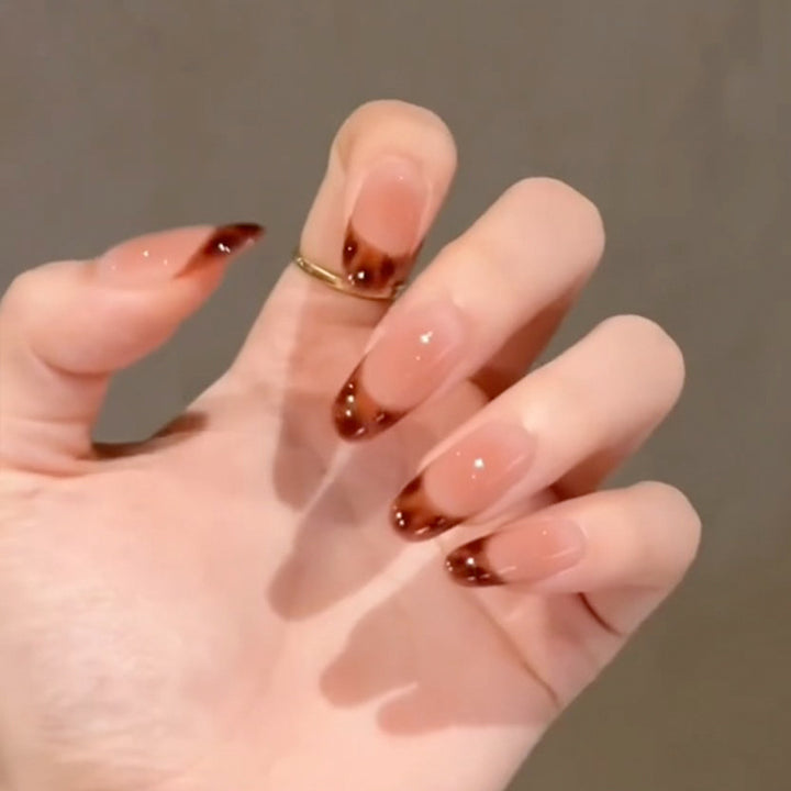 Glamorous Press-On Nail Set with Rhinestone and Glossy Finish Kalsten