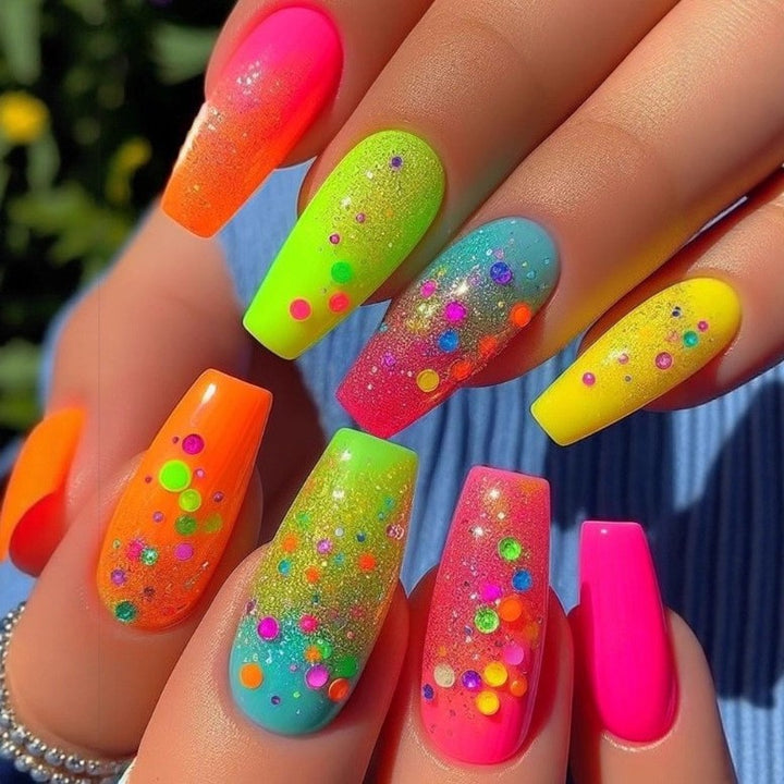 Elegant Artificial Nail Decoration Kalsten