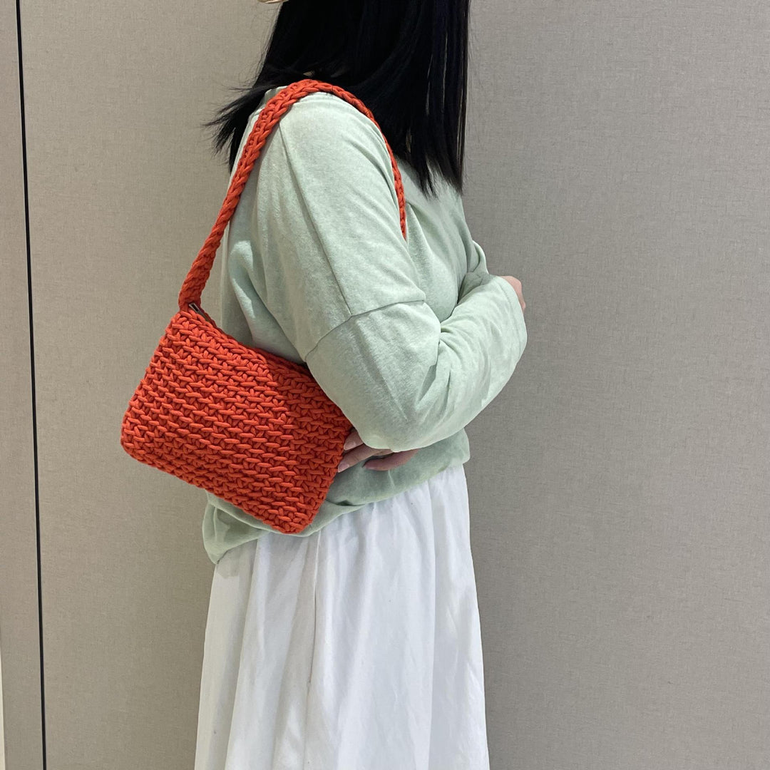 Hand-knotted shoulder bag made of high-quality sustainable material Kalsten