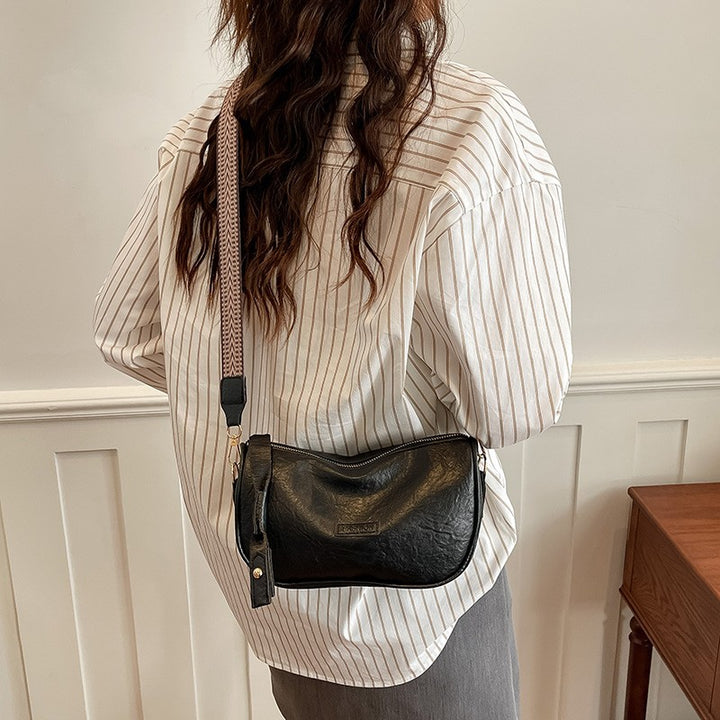 Fashionable Crossbody Handbag