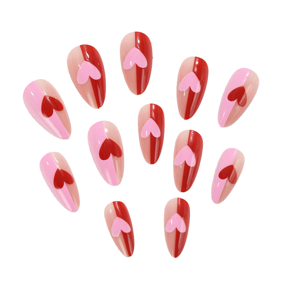 Art nails with romantic heart design Kalsten