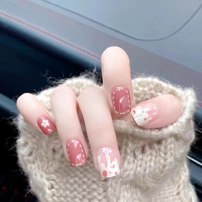 Artistic nail decoration in floral design Kalsten