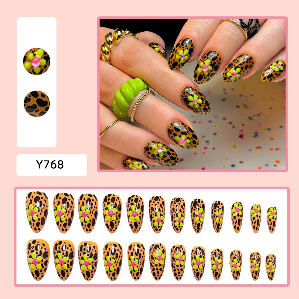 Artful Nail Tips Set with Leaf Accents Kalsten
