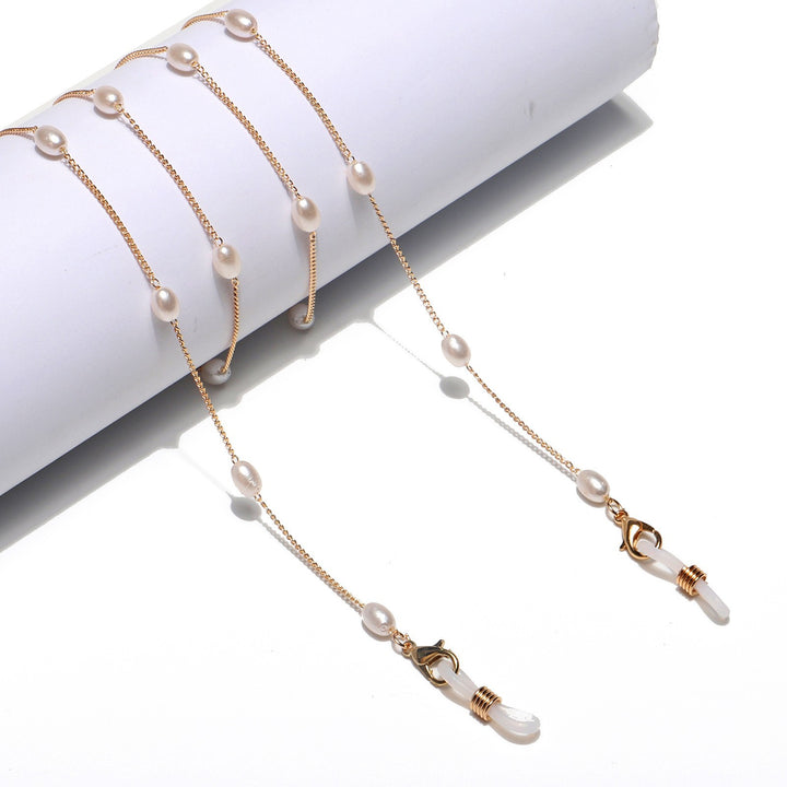 Elegant Heart-Shaped Pearl Chain Eyewear Holder Kalsten