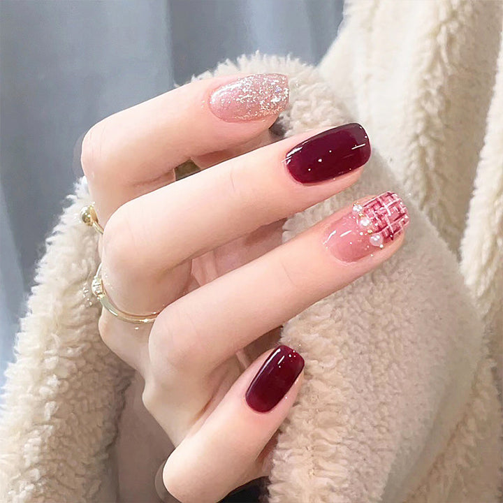 Glamorous Nail Designs Kalsten