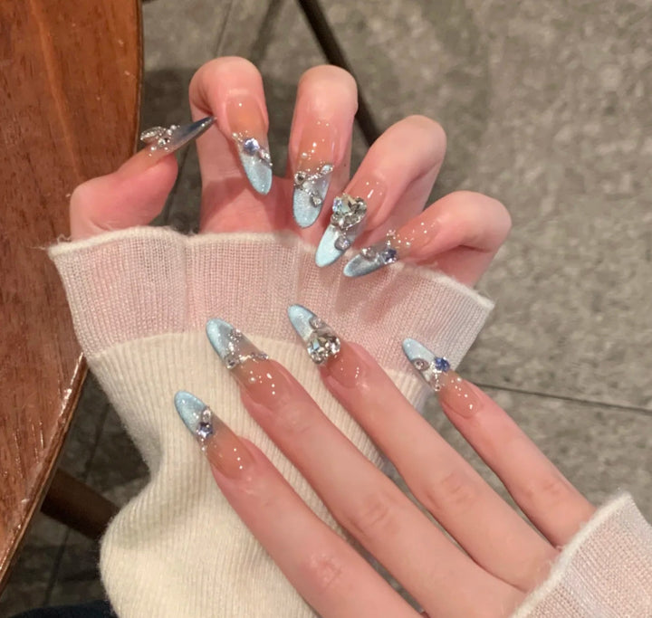 Artificial Nails in Stylish Ombre Design Kalsten