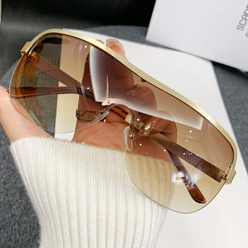 Women's sporty sunglasses in futuristic design with large field of view Kalsten