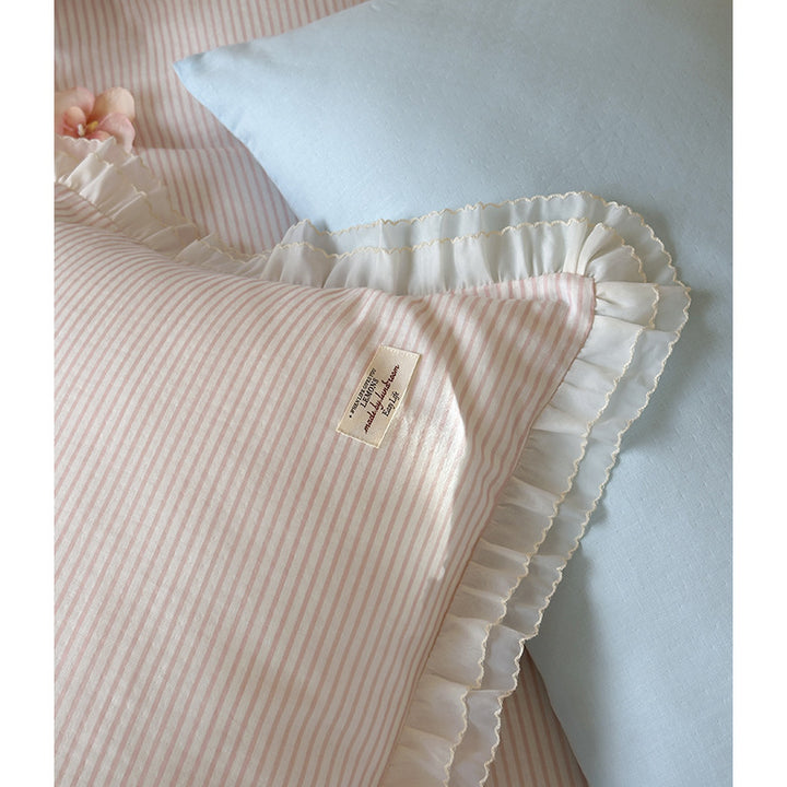 Bedding set made of cotton percale with a fine stripe pattern and gathered ruffle