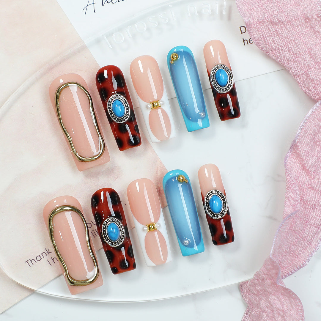 Acrylic nail set with luxurious design elements and creative accents Kalsten