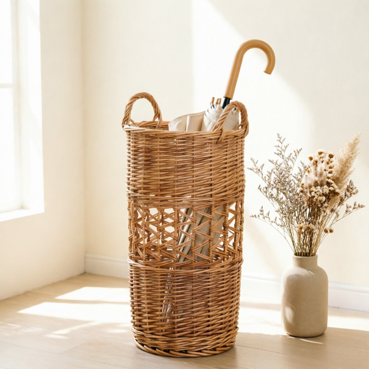 Handcrafted willow basket with cotton lining Kalsten