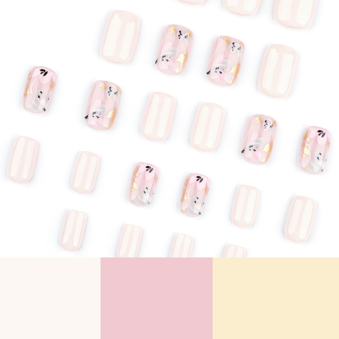 Elegant Artificial Nail Design with Floral Accents Kalsten