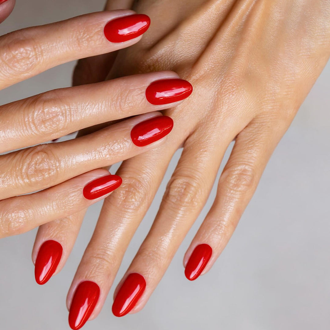 Elegant artificial nails with glossy surface Kalsten
