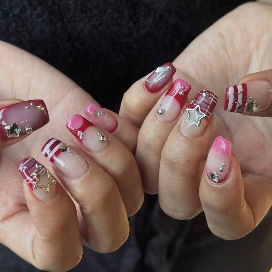 Artificial fingernails with handcrafted star decorations Kalsten