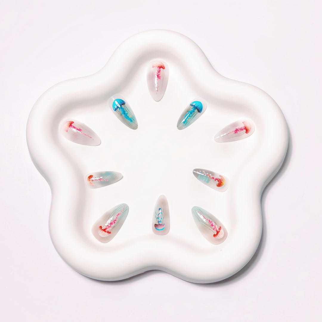 Artistic Jellyfish Design Nail Art Kalsten