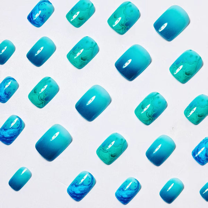 Artificial nails with elaborate wave design Kalsten