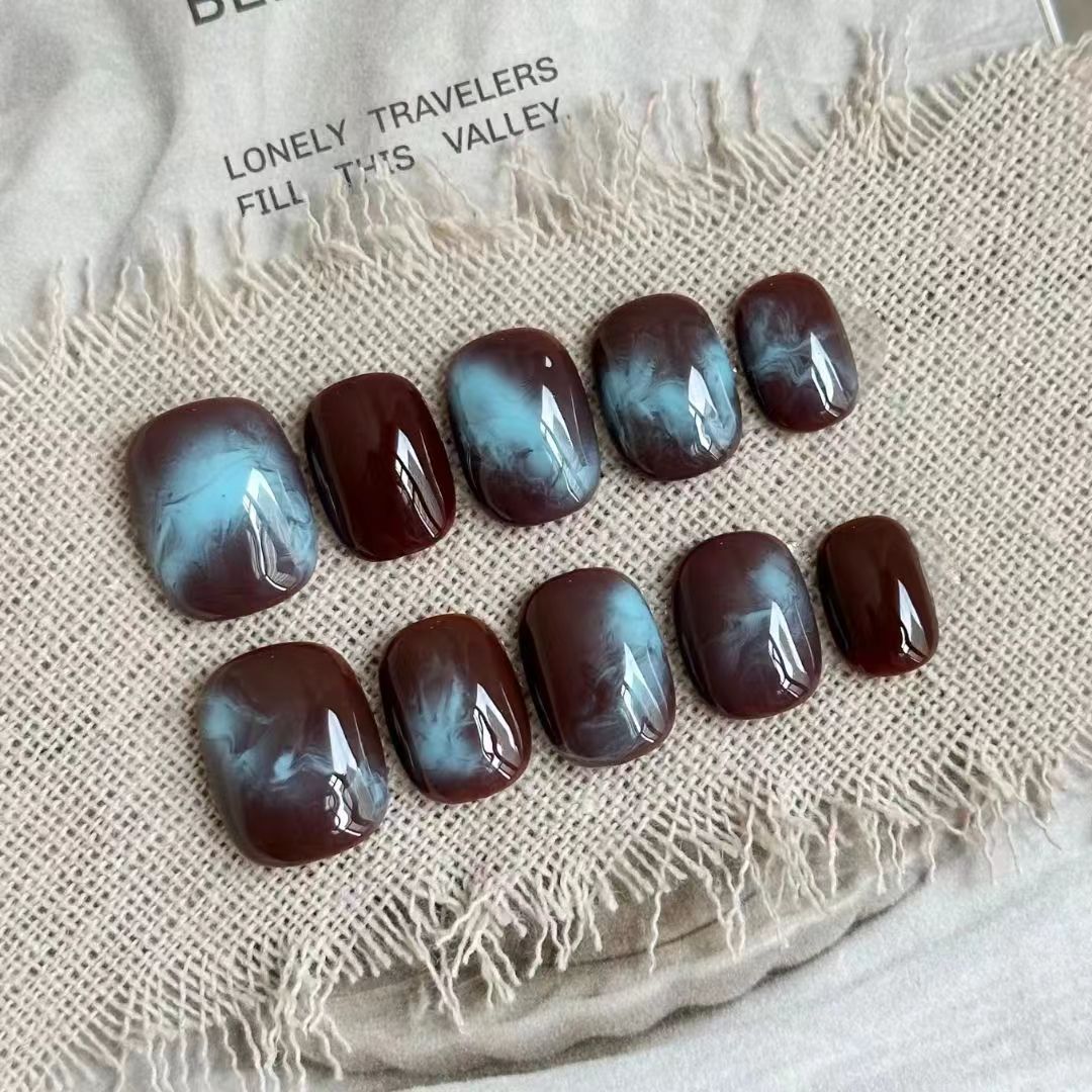 Elegant Press-On Nail Set by Kalsten
