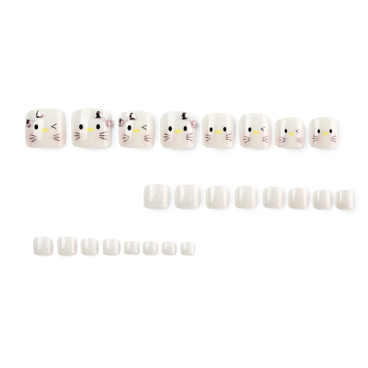 Artful toenail design with cute cat motif Kalsten