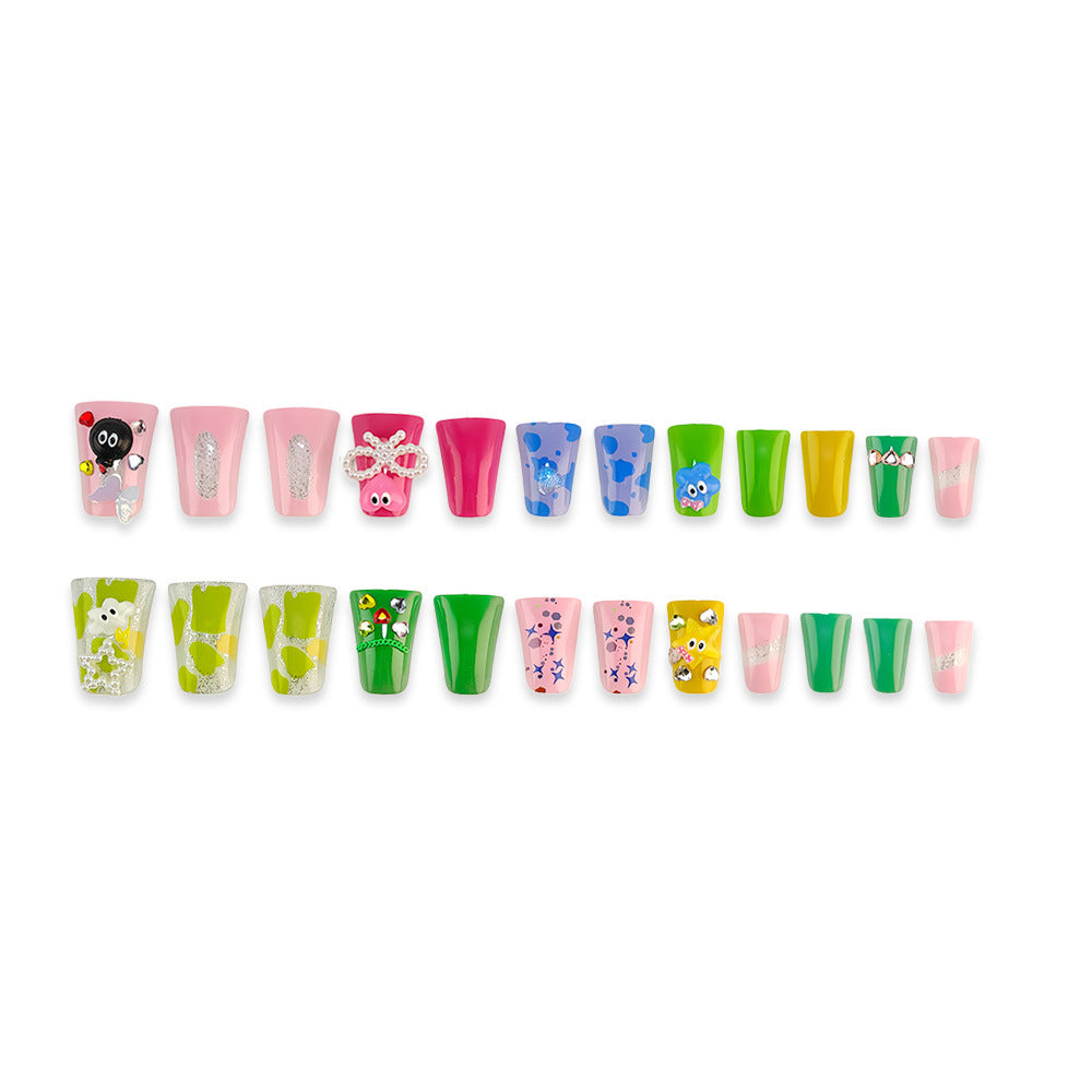 Creative press-on nails with playful 3D designs Kalsten