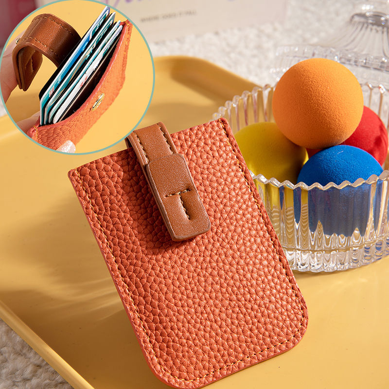 Minimalist RFID-Blocking Leather Card Holder Kalsten
