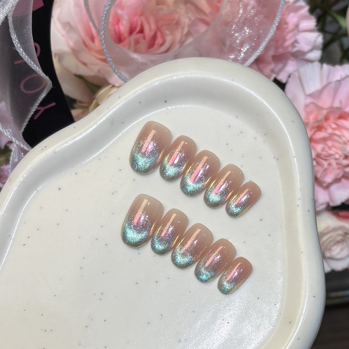 Artificial nail tips with shimmering ombre effect Kalsten