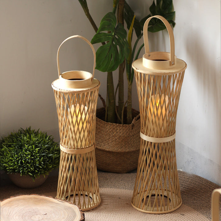 Elegant Lantern made of Rattan Kalsten