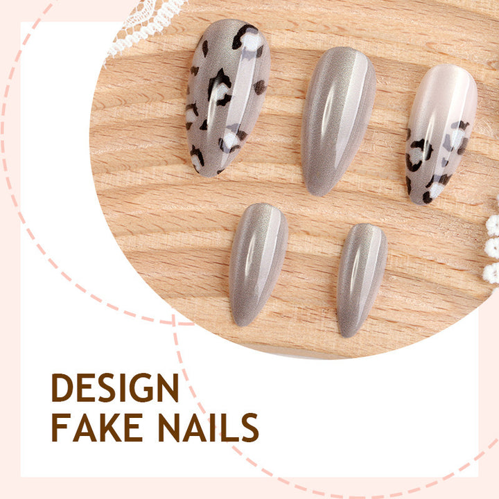 Nail art set with fashionable leopard patterns and elegant shades of gray Kalsten