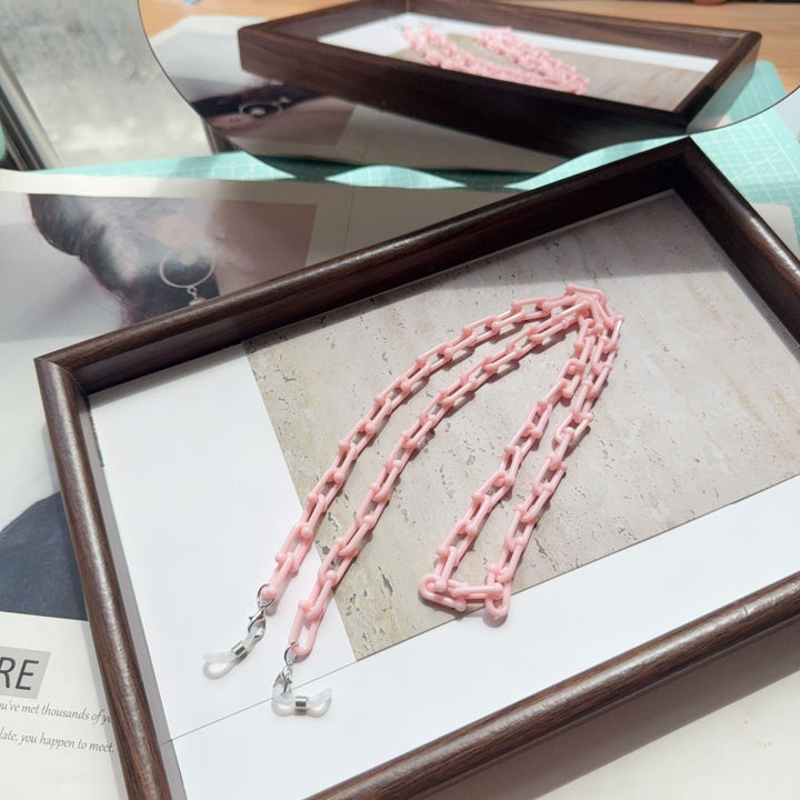 Chain Link Eyewear Holder Kalsten