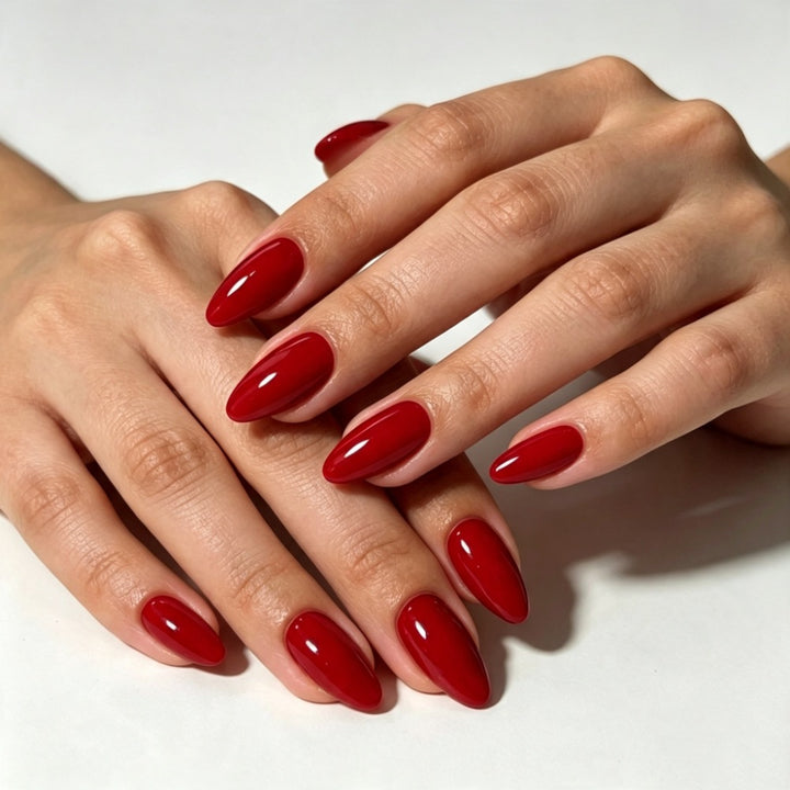 Artificial nails in elegant stiletto design Kalsten
