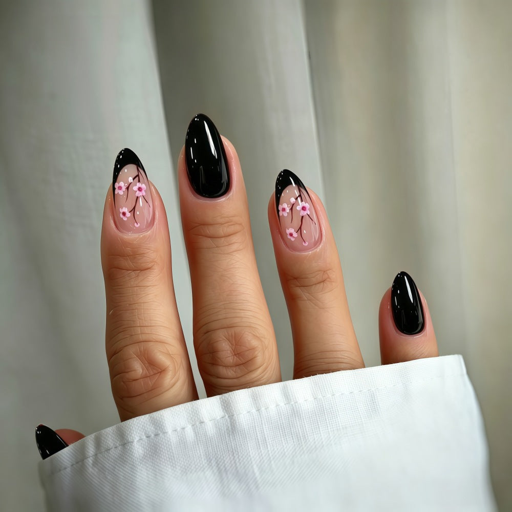 Trendy Artificial Nails with Floral Accents Kalsten