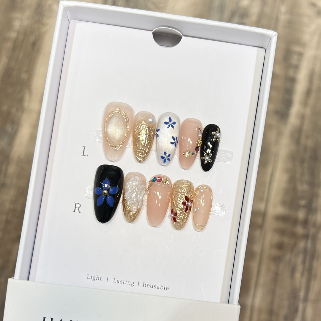 Elegant Floral Press-On Nail Set Kalsten